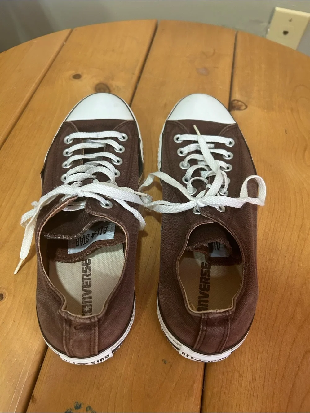 Converse Brown Canvas Low-Top Sneakers with White Toe Cap - Picture 2 of 4